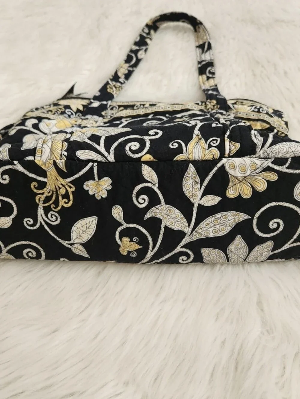 Vera Bradley black white